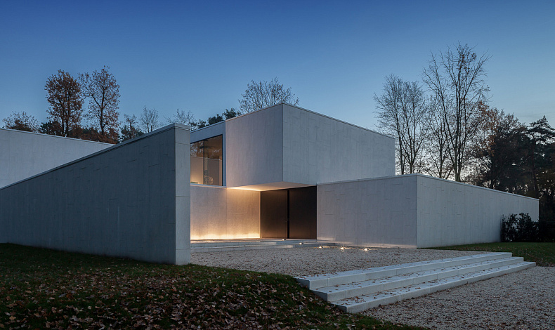 Дома хай-тек HT-715