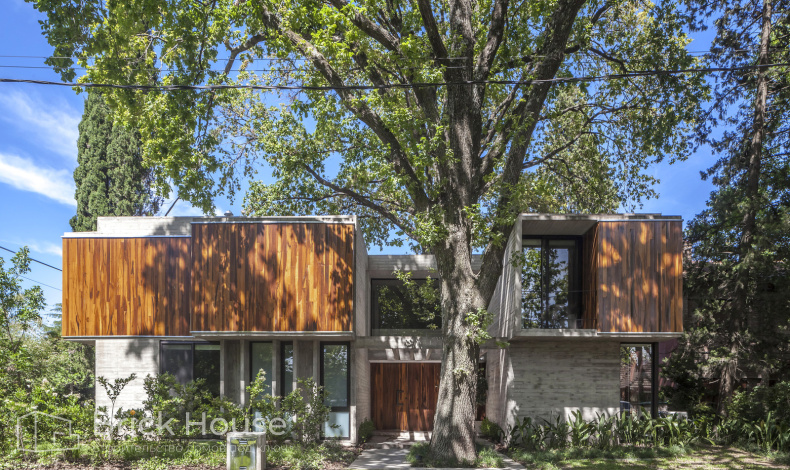 Дома хай-тек HT-380