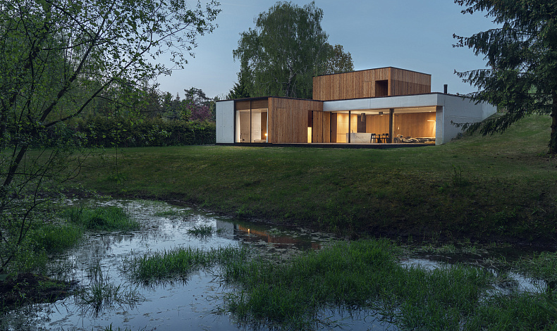 Дома хай-тек HT-430