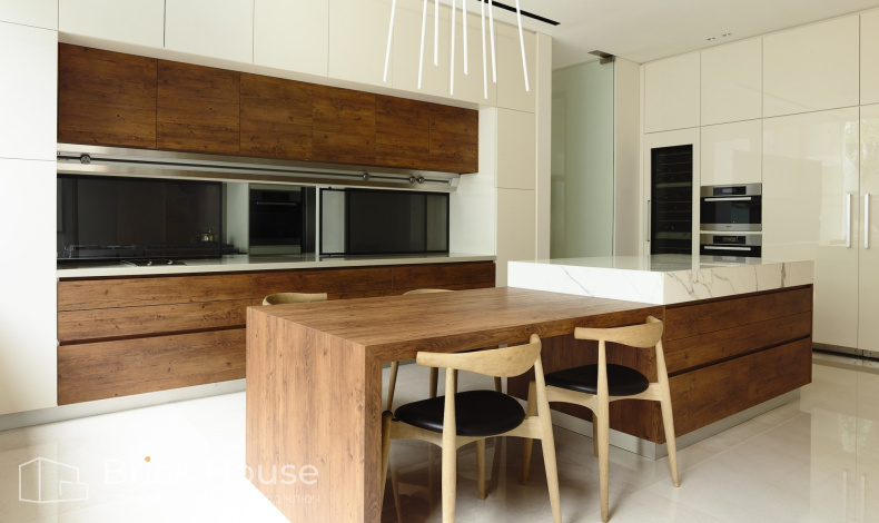 Дома хай-тек HT-1447