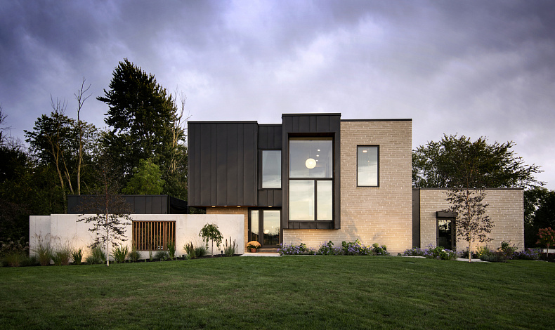 Дома хай-тек HT-402