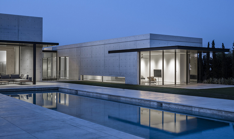 Дома хай-тек HT-1470