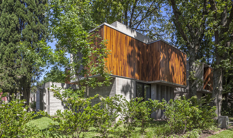 Дома хай-тек HT-380