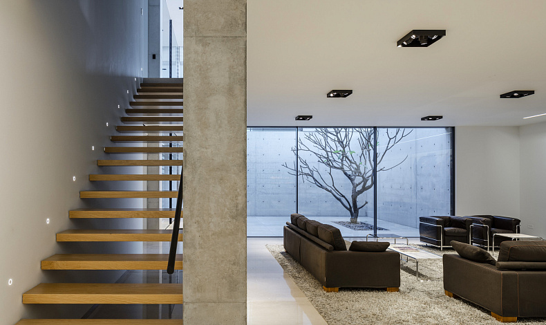 Дома хай-тек HT-1470