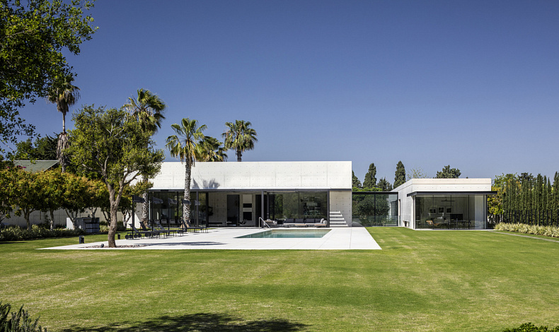 Дома хай-тек HT-1470