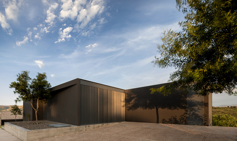 Дома хай-тек HT-241-1