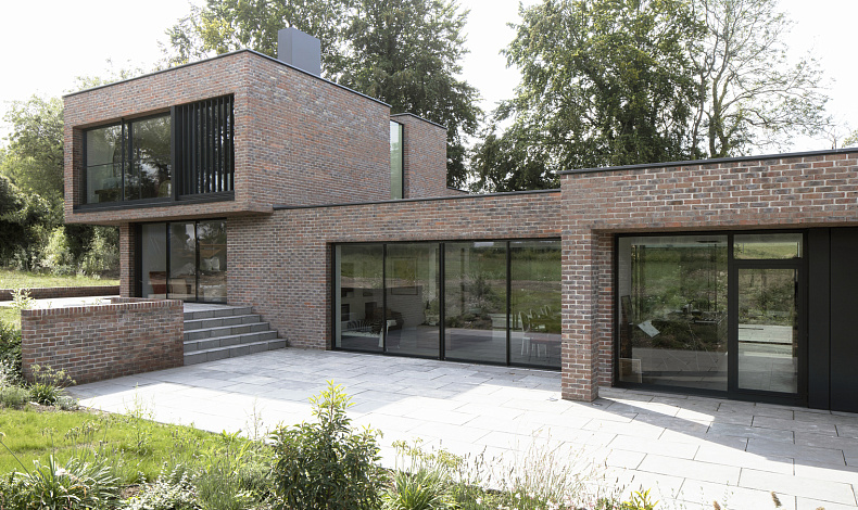 Дома хай-тек K-250