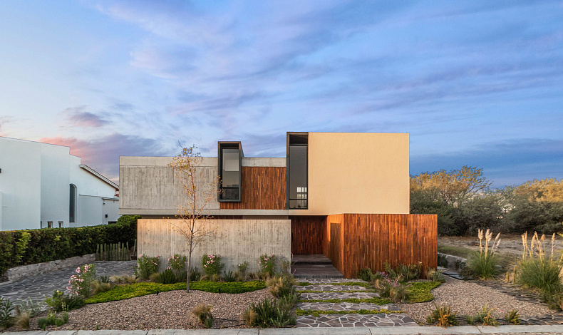 Дома хай-тек HT-564