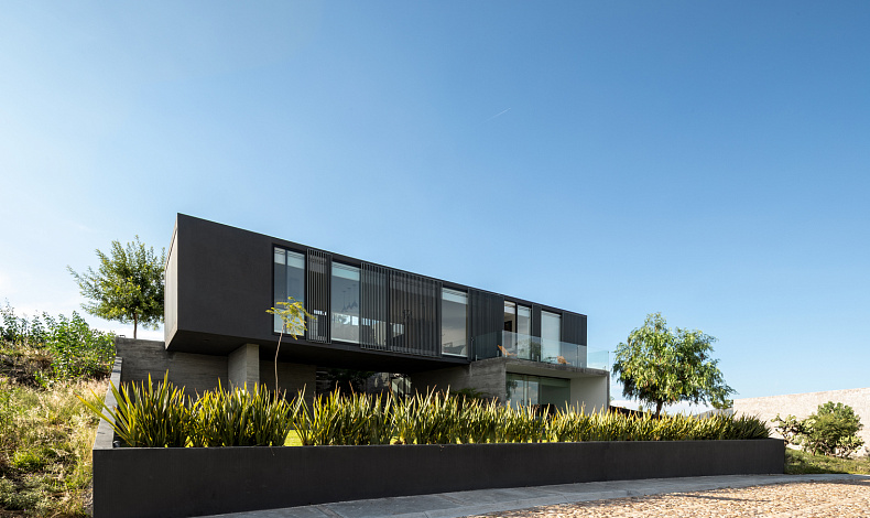 Дома хай-тек HT-241-1