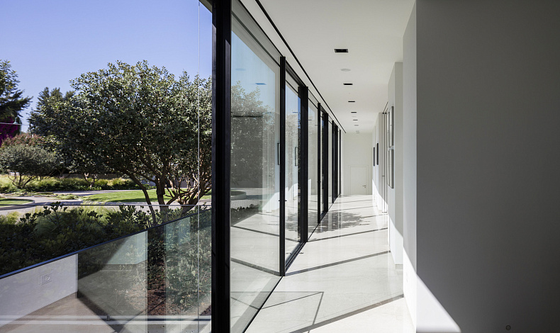 Дома хай-тек HT-1470