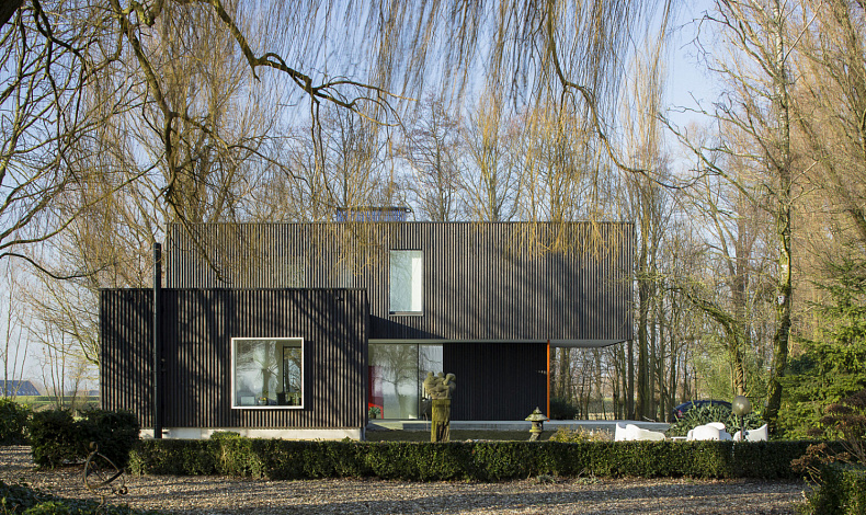 Каменные дома L-210