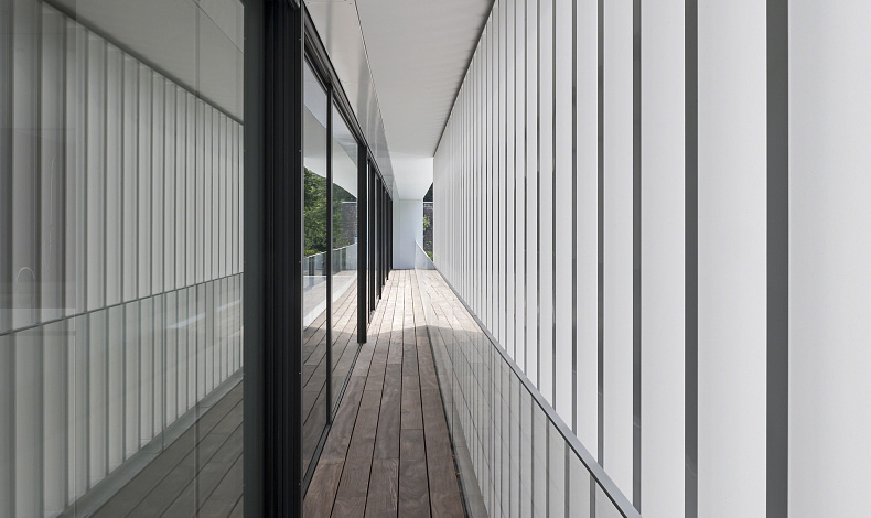 Дома хай-тек HT-620