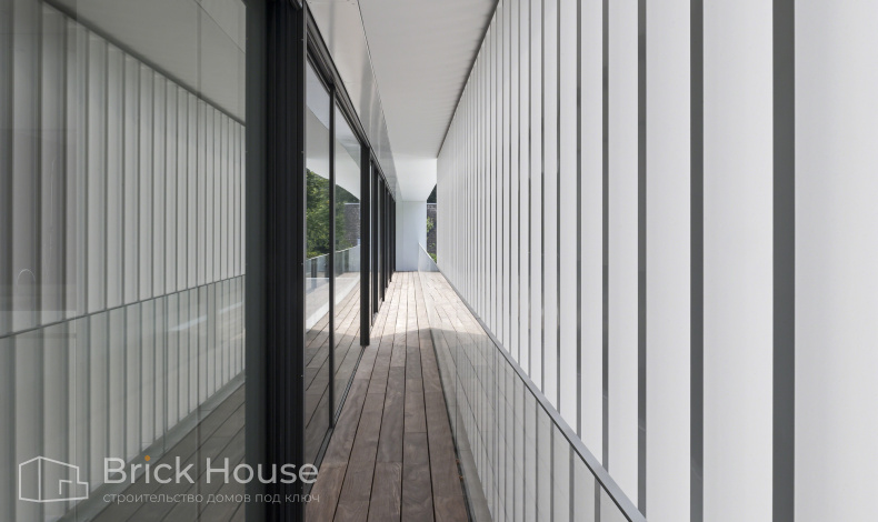 Дома хай-тек HT-620