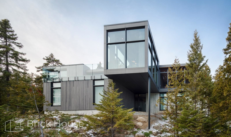 Дома хай-тек HT-490