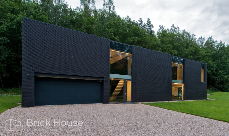 Каменные дома L-272