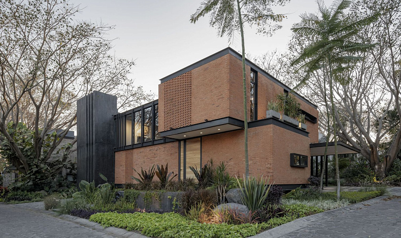 Каменные дома HT-389