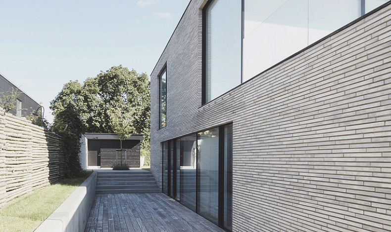 Дома хай-тек HT-398