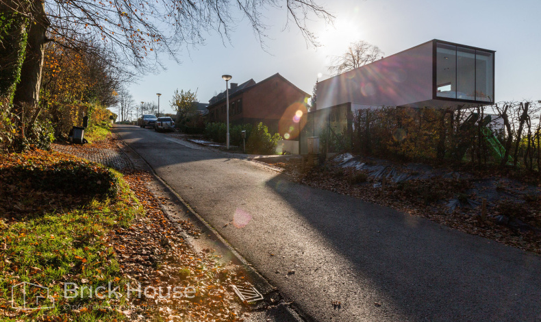 Дома хай-тек HT-158