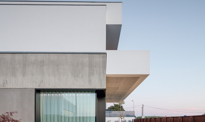 Дома хай-тек HT-245