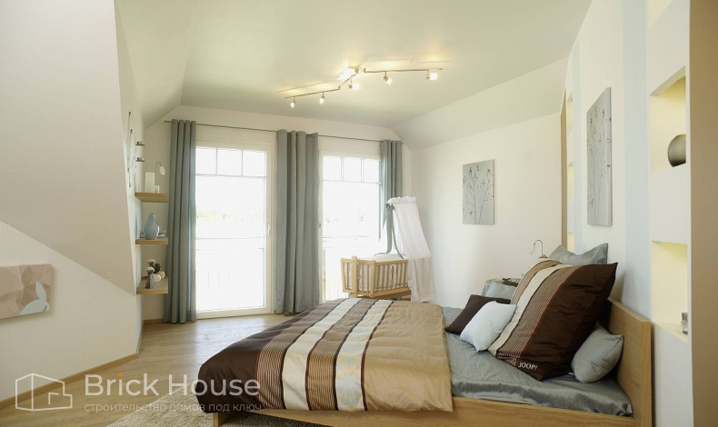 Каменные дома K-163