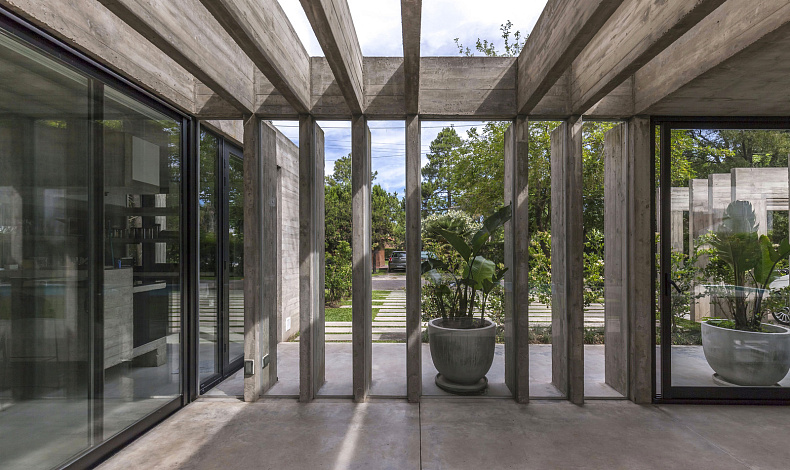 Дома хай-тек HT-380