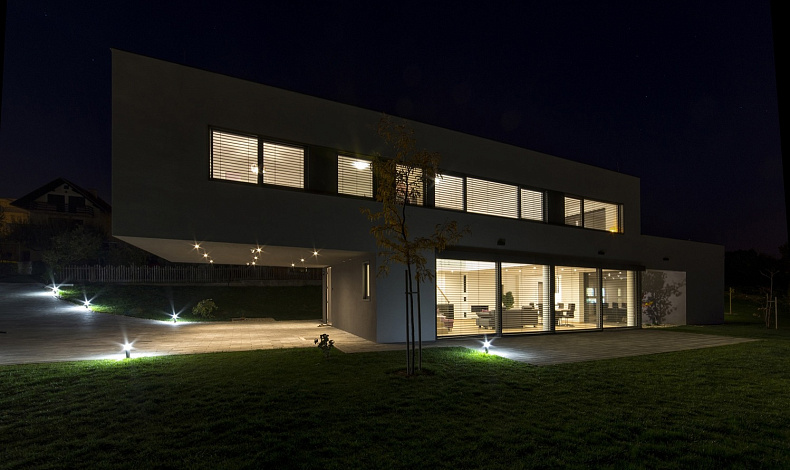 Дома хай-тек HT-320-3