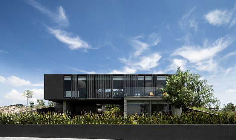 Дома хай-тек HT-241-1