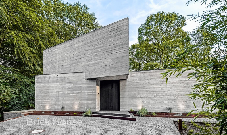 Дома хай-тек HT-484