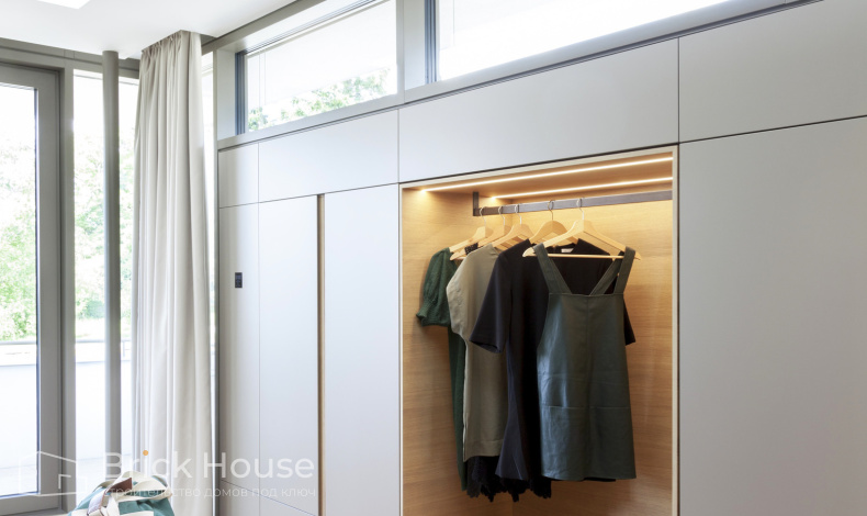 Дома хай-тек HT-351