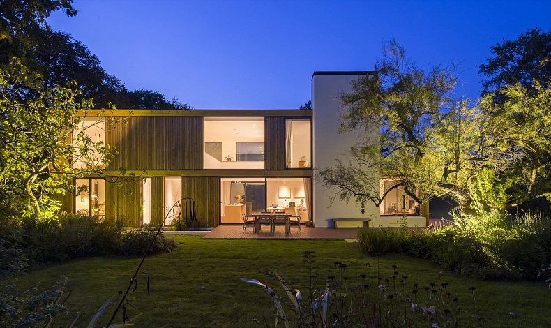 Дома хай-тек HT-194