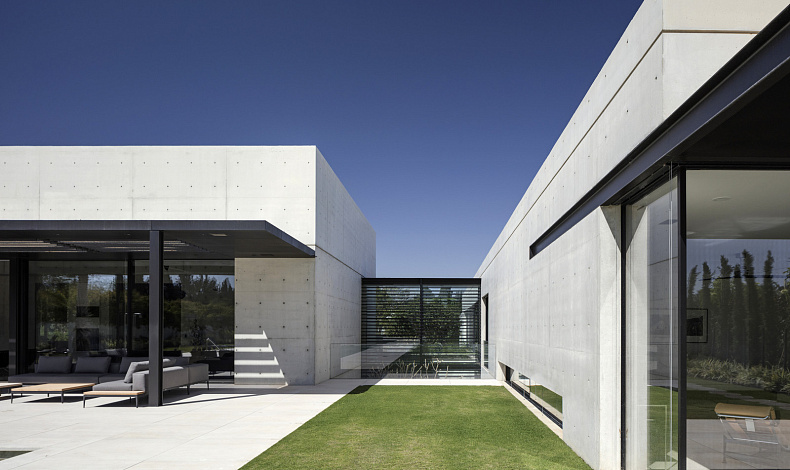 Дома хай-тек HT-1470