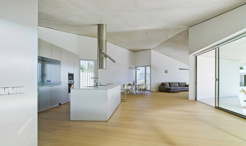 Каменные дома HT-365