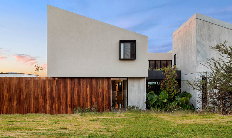 Дома хай-тек HT-564