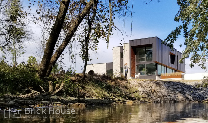 Дома хай-тек HT-402